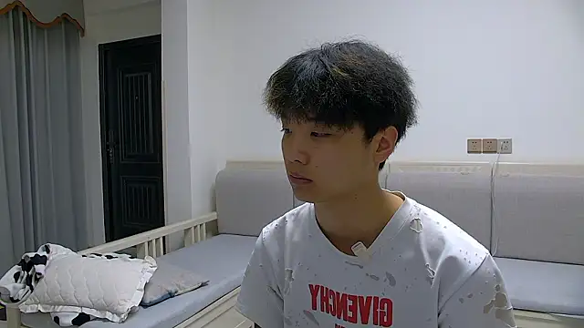 icecream-002 online show from March 10, 7:25 am