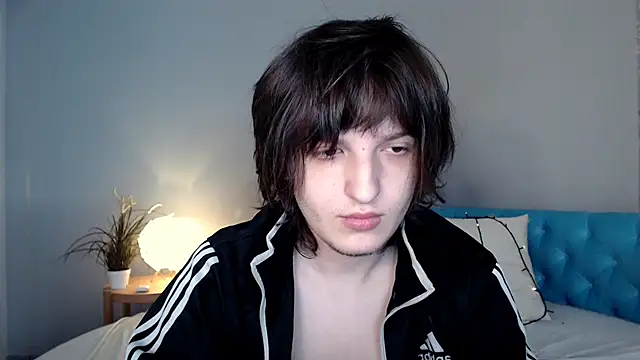 delalex online show from May 4, 7:37 pm