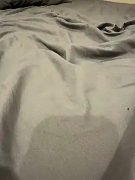 ZhangQing95 online show from March 13, 12:02 pm