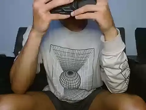 sornero777111 online show from April 15, 2:55 am