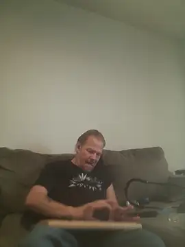 yourMasterisBored online show from April 2, 2:03 pm