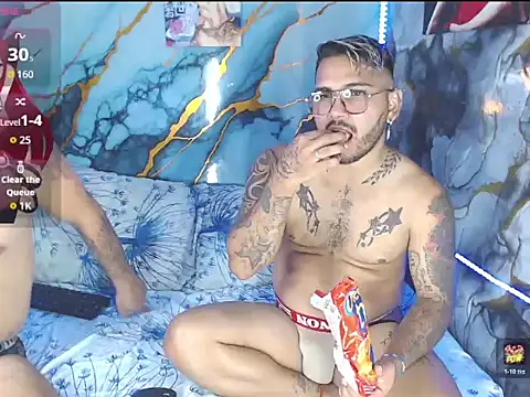 Crazy Boyss  online show from March 17, 12:36 am