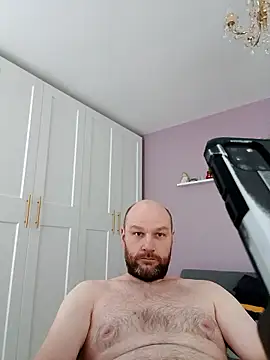 pitch 122 online show from March 26, 5:28 pm