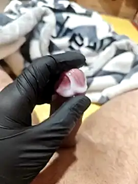 nungquaa online show from March 21, 4:33 pm