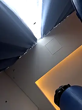 wesbighole online show from March 22, 4:39 am