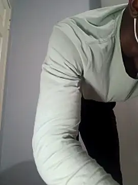 MilyLane online show from March 23, 4:57 pm