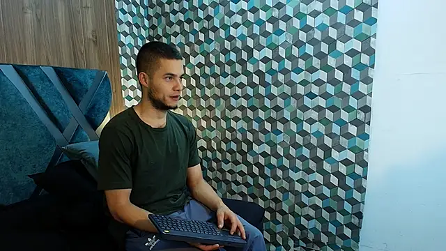 Joaho Fernandez online show from June 9, 9:27 pm