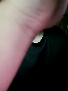 huangqian5200 online show from March 28, 6:30 pm