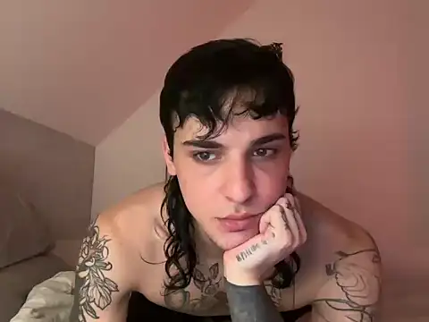 palm1stry online show from April 25, 2:58 pm