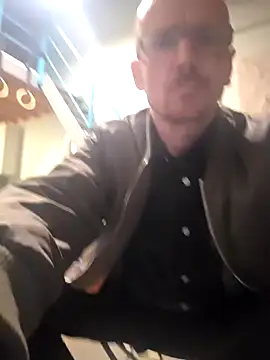 TavoEskort123 online show from March 27, 11:49 pm