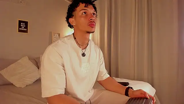 dominik drake online show from May 1, 12:41 pm