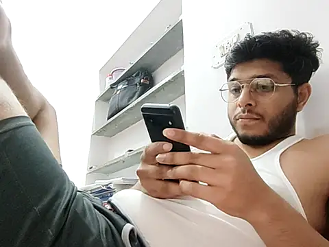 boy92x3 online show from March 30, 7:15 pm