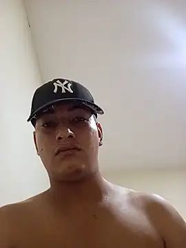 xaviruiz123 online show from May 15, 5:26 am