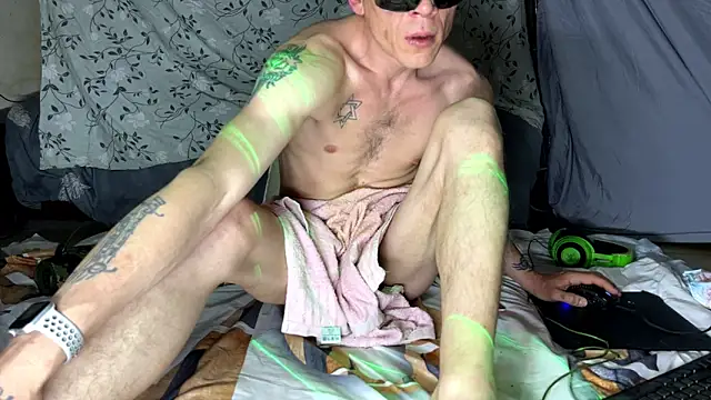 Lulituns online show from April 4, 5:37 am