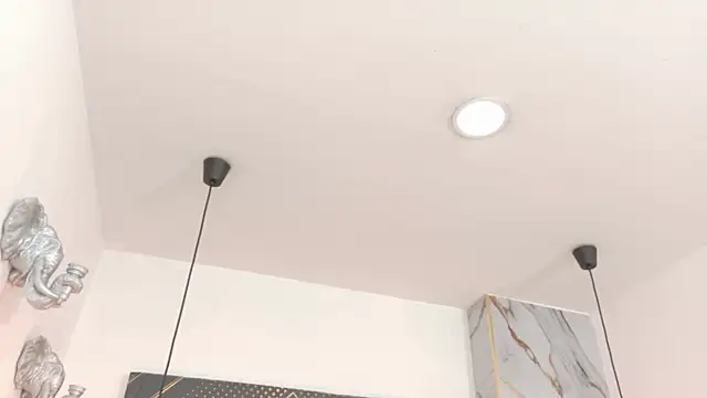 GoldenDesireX  online show from May 20, 6:58 pm