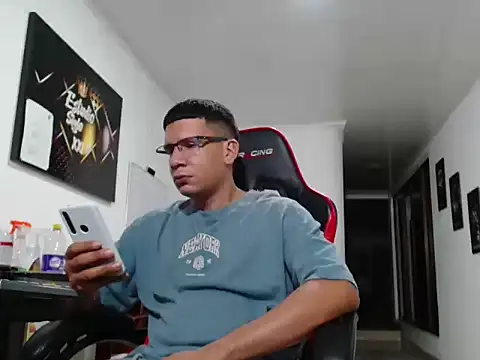 Angelito fiery online show from April 8, 4:13 am