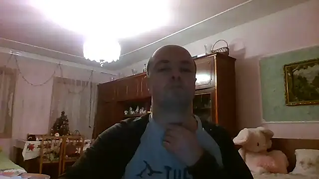 Luceriusbigass online show from December 6, 4:28 pm