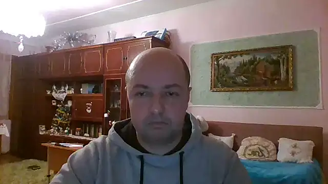 Luceriusbigass online show from February 9, 4:50 pm