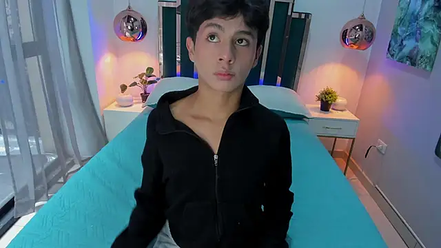 saintDangelo online show from May 21, 12:42 pm