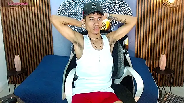 Skinny cute Alyer online show from May 9, 2:56 am