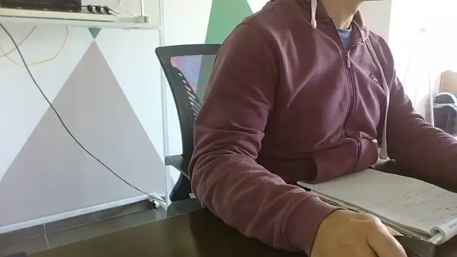 brunosso85ita online show from April 14, 6:57 am