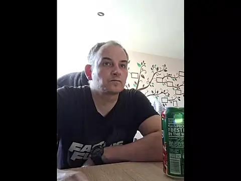 Piotr481 online show from April 25, 3:31 pm
