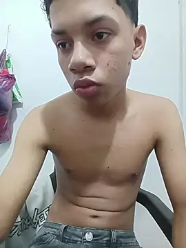 curious straight guy online show from May 18, 2:23 pm