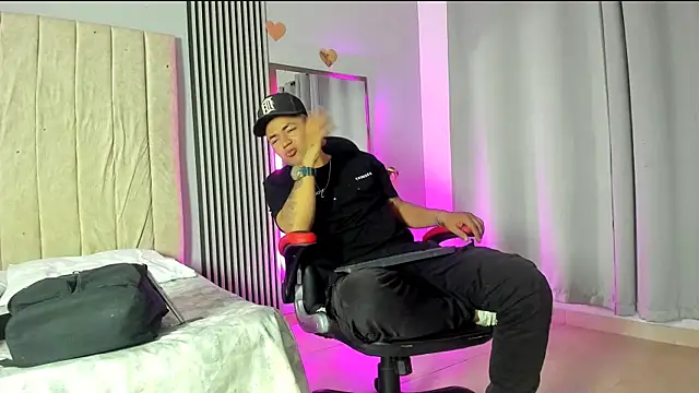 Dante  jons online show from April 19, 3:50 am