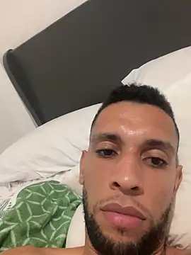 Edwiojj online show from April 20, 4:42 pm