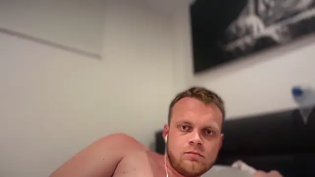 hallihallo12343 online show from May 27, 3:42 pm