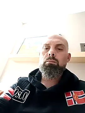 tunomadrid38 online show from May 4, 11:06 pm