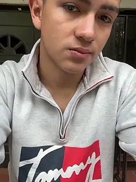 santiagoo madrid online show from April 25, 4:48 pm