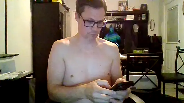 dadbod847364 online show from May 4, 2:46 am