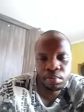 TSHEGOASSBABE online show from April 27, 1:40 pm