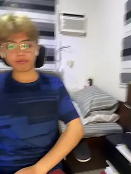 bj iceedzey online show from April 30, 7:43 pm