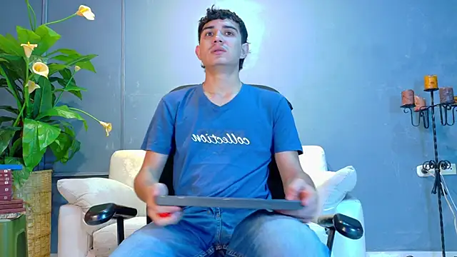 aalejo gray online show from June 2, 1:23 pm
