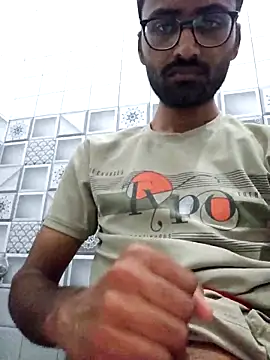 krishna8035 online show from October 4, 5:12 am