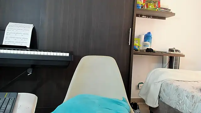 logan smith online show from September 22, 1:21 pm