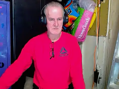 Snapshot of Sweet_Sexy1963 chatting on February 15, 11:05 pm Sweet Sexy1963 online show from February 15, 11:05 pm