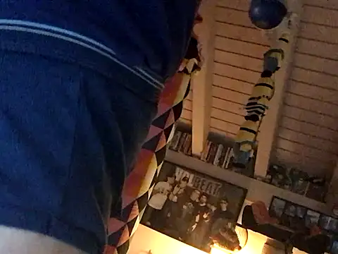 wankcellar online show from October 9, 5:18 pm