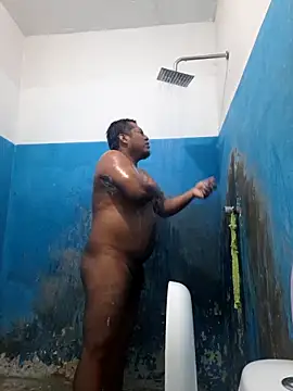 juliopantoja online show from February 7, 8:03 pm