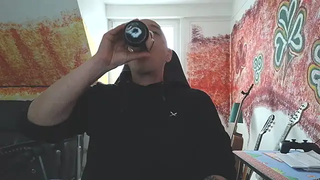 sextoy911 online show from April 3, 5:10 pm