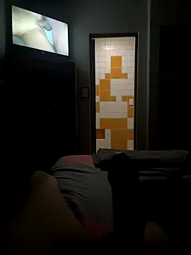 maudarks online show from December 16, 7:15 am