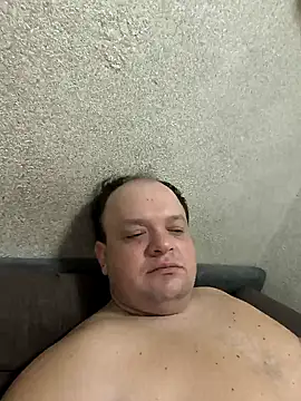 Snapshot of Dimka132 chatting on January 19, 7:46 am Dimka132 online show from January 19, 7:46 am