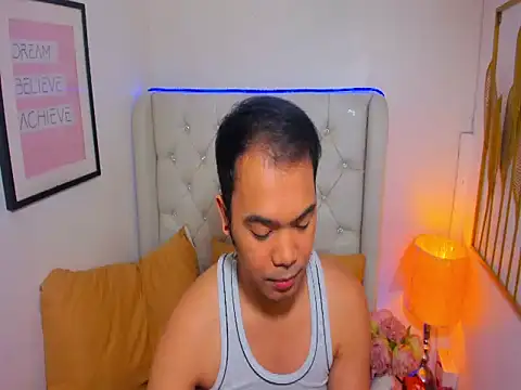 AsianZero online show from March 11, 5:53 pm