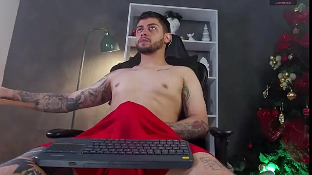 alessandro duty online show from December 4, 1:45 am