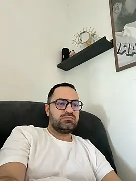 MathiasTaylor online show from April 25, 8:50 am