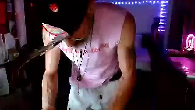 Snapshot of mycock2474u chatting on September 21, 11:54 am mycock2474u online show from September 21, 11:54 am