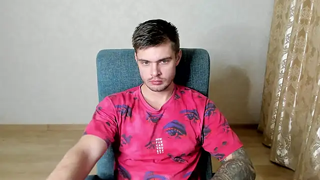 maks wolfis online show from February 9, 9:52 pm