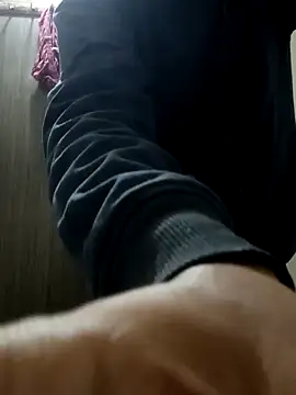 indianguy21 online show from December 7, 5:42 pm